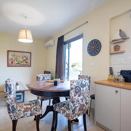 2 Bedrooms 4 Persons By Mps *