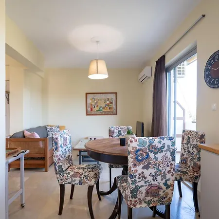 Apartment 2 Bedrooms 4 Persons By Mps *